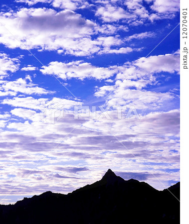 群雲に槍ヶ岳 群雲に槍ヶ岳 12070401