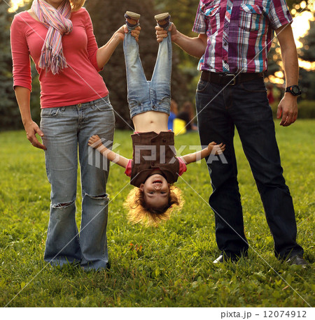 family family 12074912