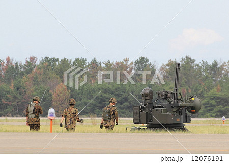 小松基地航空祭 対空機関砲 VADS-Iを起動へ(石川県 小松市) 小松基地航空祭 対空機関砲 VADS-Iを起動へ(石川県 小松市) 12076191