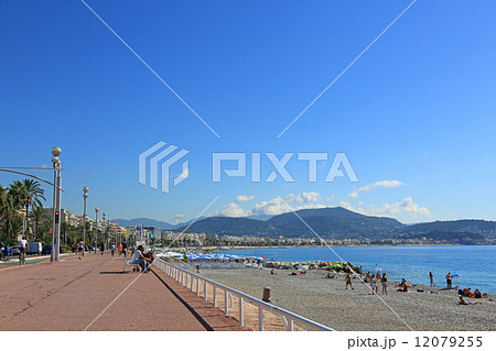 明るいニースの海岸 明るいニースの海岸 12079255