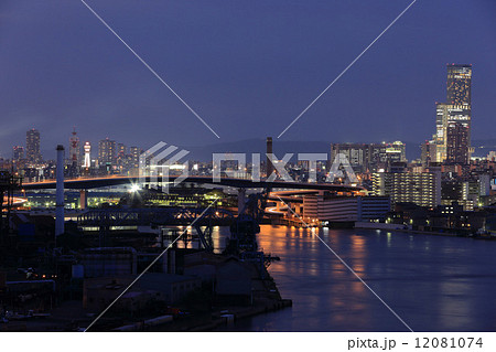 大阪ミナミの夜景 12081074