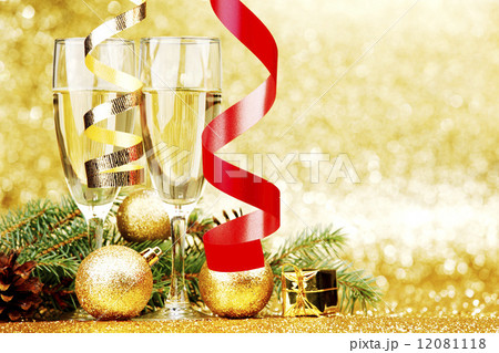 Champagne and christmas decor Champagne and christmas decor 12081118