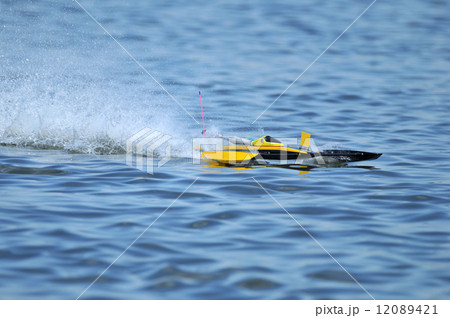 ラジコンボート 12089421