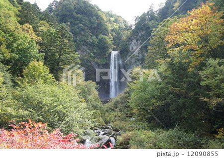 平湯大滝 12090855