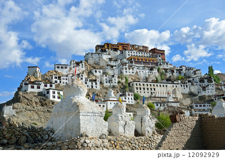 ラダックのティクセゴンパ 12092929