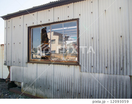 割れたガラス 割れたガラス 12093059