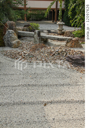 妙蓮寺・十六羅漢石庭 12097626