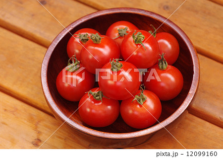 器に盛られたミニトマト 俯瞰 器に盛られたミニトマト 俯瞰 12099160