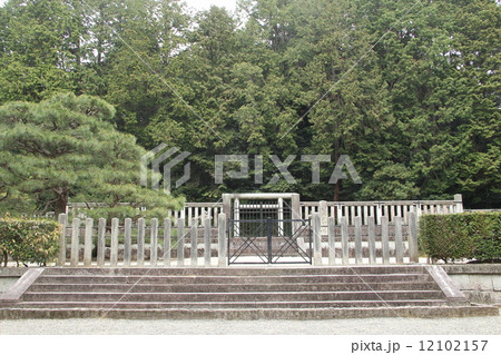 天智天皇陵 12102157