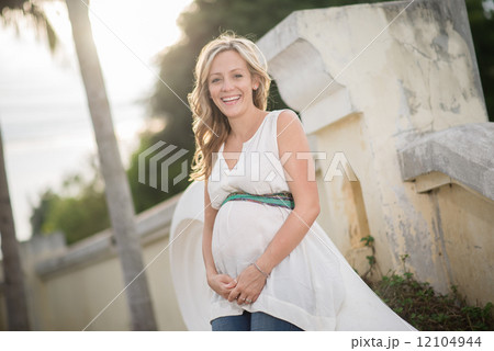 Image of pregnant woman Image of pregnant woman 12104944