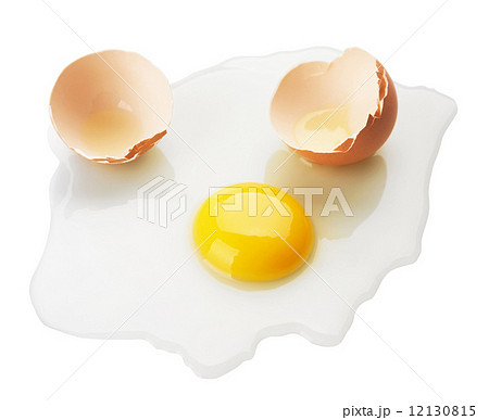 Broken egg 12130815