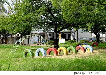 昼下がりの公園 12130859