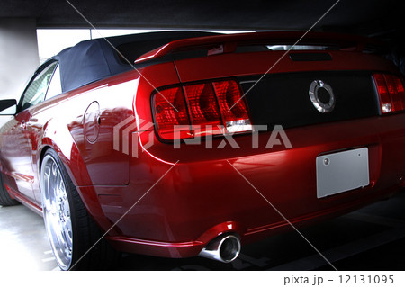 アメリカ車のテールライト 12131095