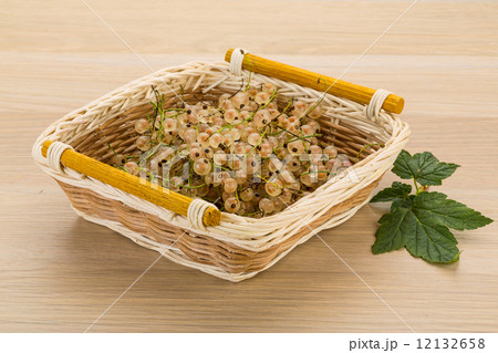 White currant White currant 12132658