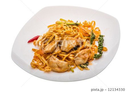 Fried noodles with pork 12134330