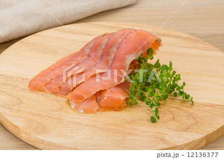 Sliced salmon 12136377