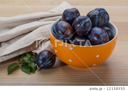 Ripe fresh plum 12138350