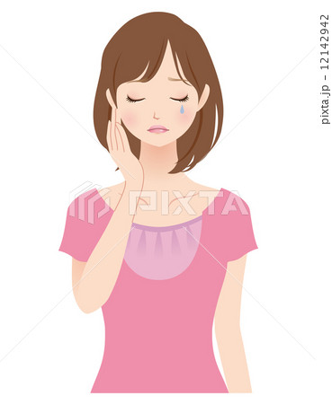 女性　表情　主婦 12142942