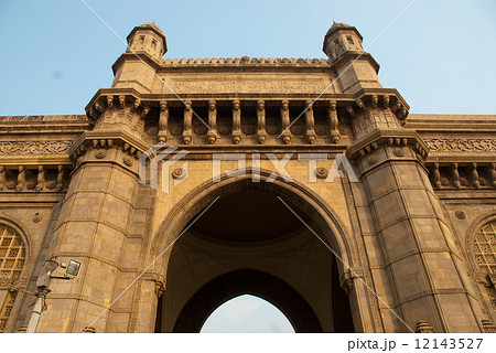 Mumbai (Bombay) Mumbai (Bombay) 12143527