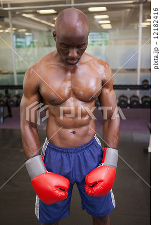 Muscular boxer in health club 12182416