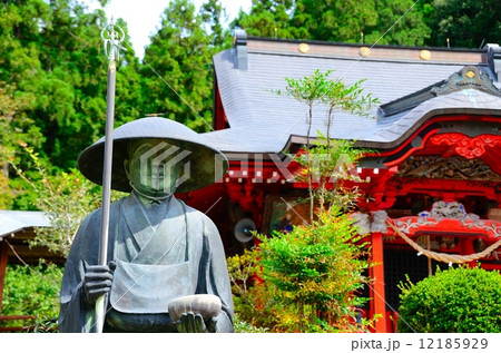 常楽寺　弘法大師像と録事堂 12185929