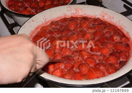strawberry jam cooking 12197699