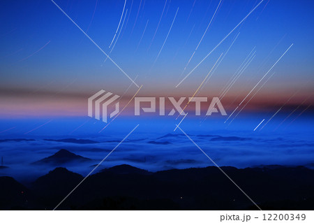 雲海と星軌道２１８ 12200349