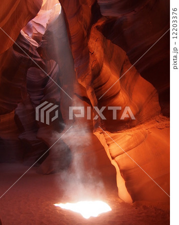 洞窟の光-アンテロープキャニオン 洞窟の光-アンテロープキャニオン 12203376