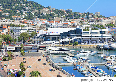 カンヌのヨットハーバー 12204195
