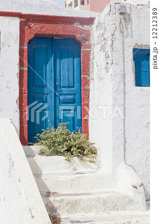 Traditional greek house on Mykonos island Traditional greek house on Mykonos island 12212389