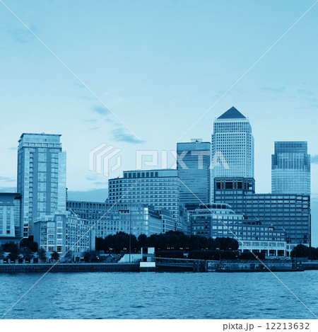 London Canary Wharf London Canary Wharf 12213632