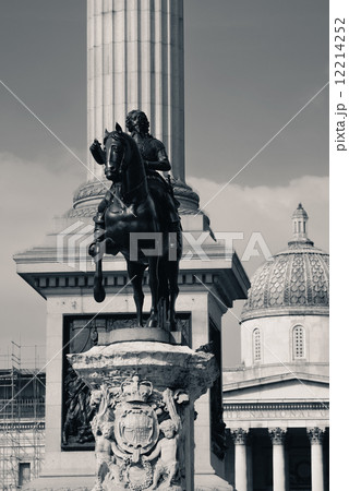 Trafalgar Square 12214252