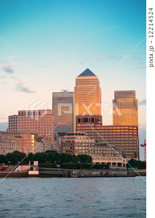 London Canary Wharf London Canary Wharf 12214524