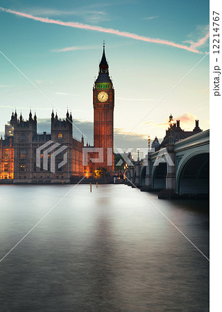 London at dusk London at dusk 12214767