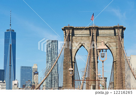 Brooklyn Bridge with lower Manhattan skyline 12216265