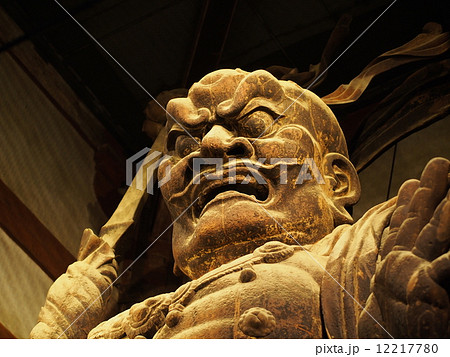 東大寺南大門 金剛力士像 阿形の写真素材