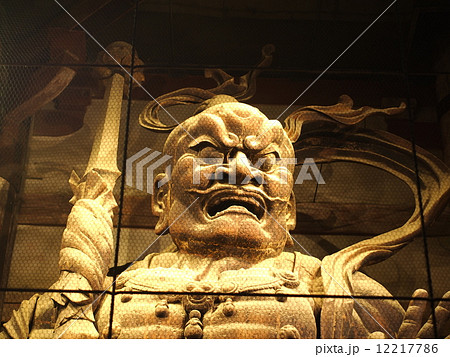 東大寺南大門 金剛力士像 阿形の写真素材