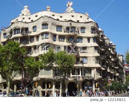 Barcelona Barcelona 12219821