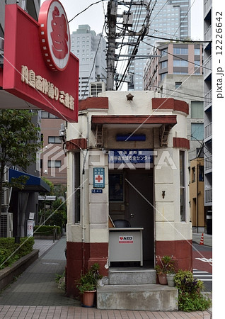 東京都 中央区 月島もんじゃストリート 警視庁最古の西仲通り交番の写真素材