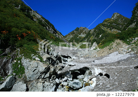 剱沢雪渓 12227979
