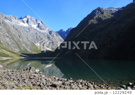 マリアン湖 12229249