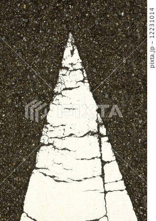 路上のペイント 12231014