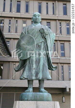 蓮如上人の銅像 蓮如上人の銅像 12231457