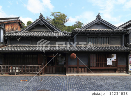 竹原市、町並み保存地区の「小笹屋酒の資料館（竹鶴酒造）」 12234638