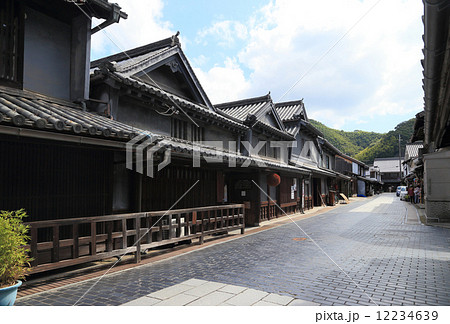 竹原市、町並み保存地区の「小笹屋酒の資料館(竹鶴酒造)」 竹原市、町並み保存地区の「小笹屋酒の資料館(竹鶴酒造)」 12234639