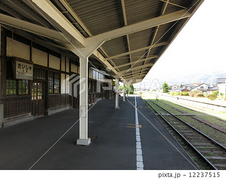 旧大社駅のホーム 12237515