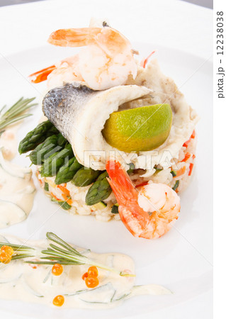 fish with rice 12238038
