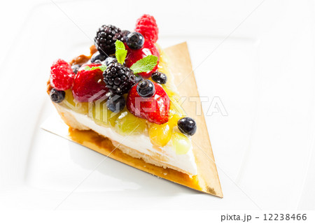 berries tart berries tart 12238466