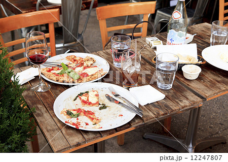 食べ残し 12247807