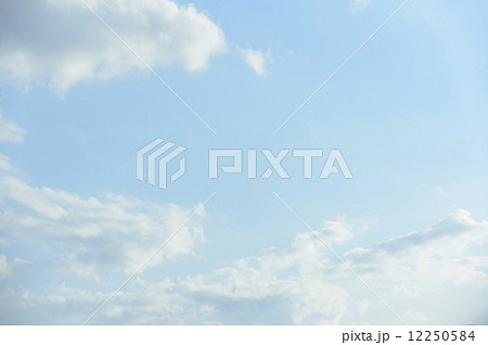 淡い雲 12250584